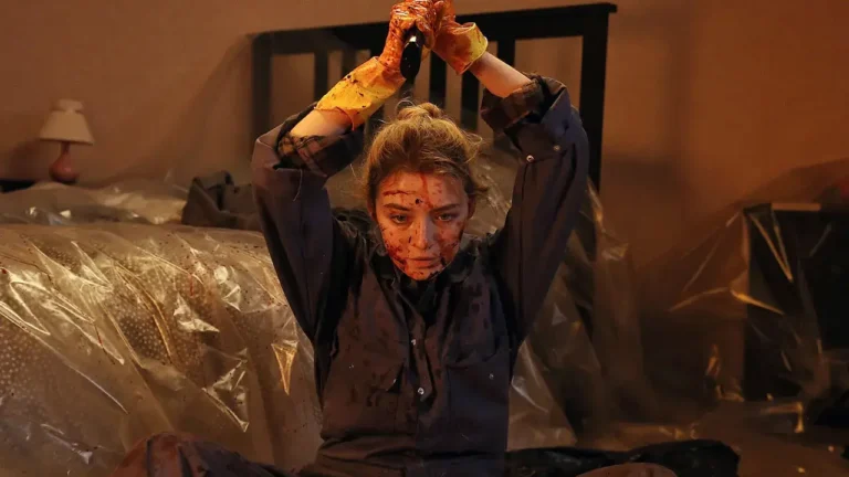 Sarah-Bolger-A-Good-Woman-is-Hard-to-Find