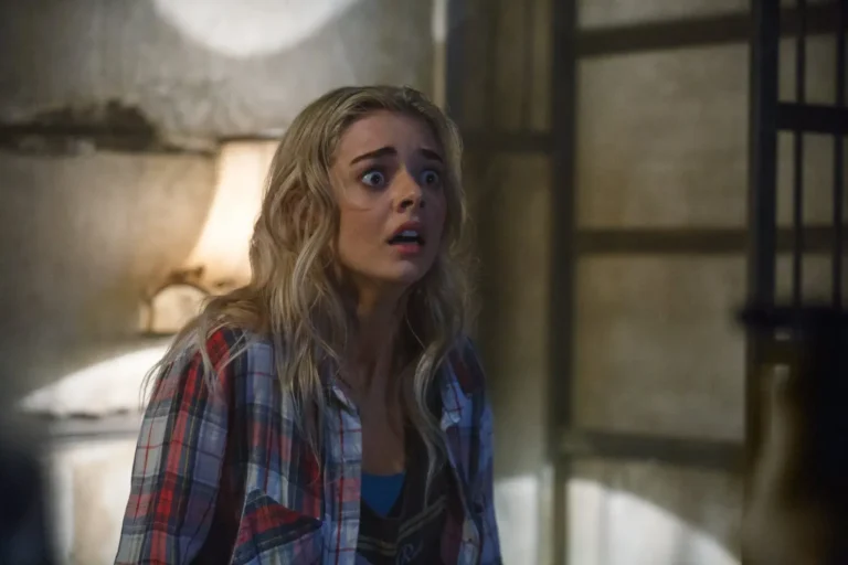 samara-weaving-ash-vs-evildead (1)